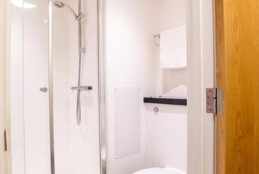 1 bed house, Blackfriars Road, Green Quarter, Salford, M37FU - Image 2